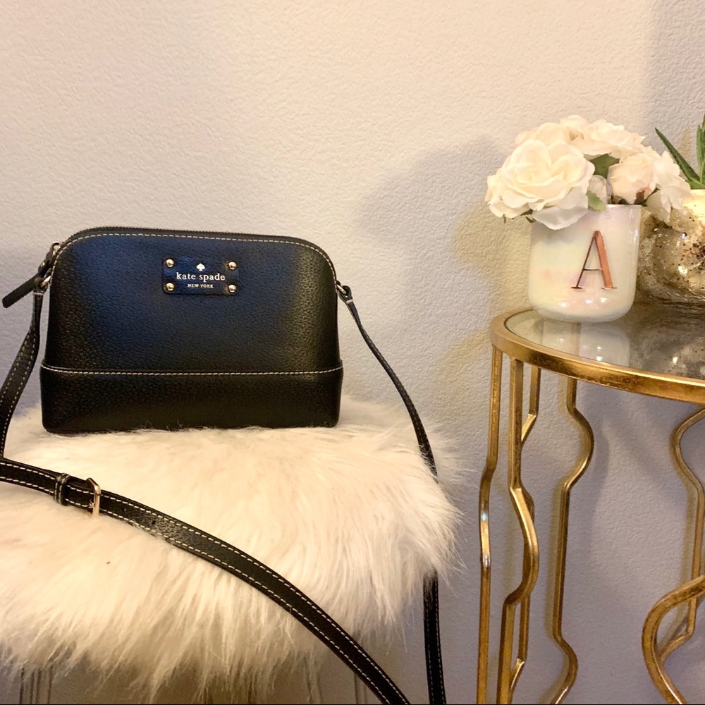 Kate Spade crossbody purse - (black)